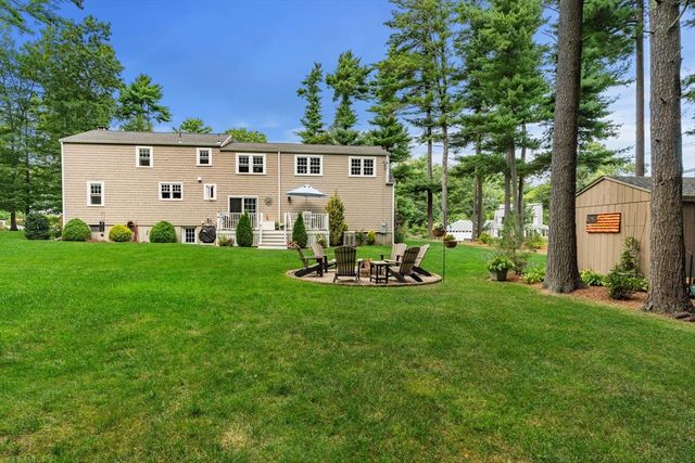 1 Valley Path, Marshfield, MA 02050