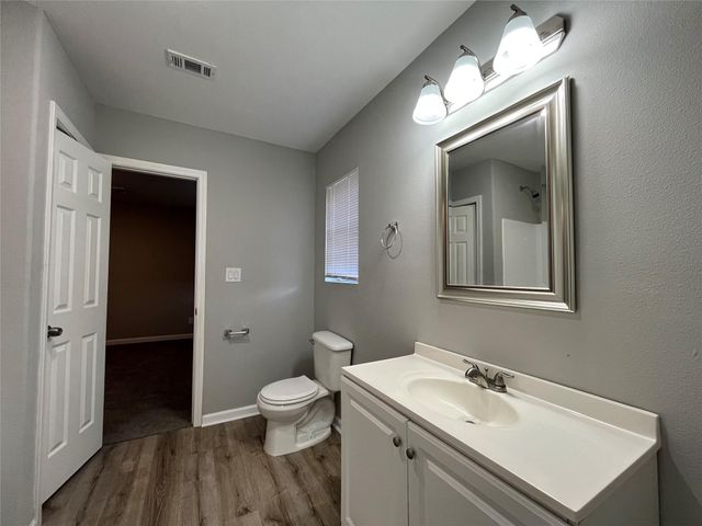 1942 Center Street, Baytown, TX 77520