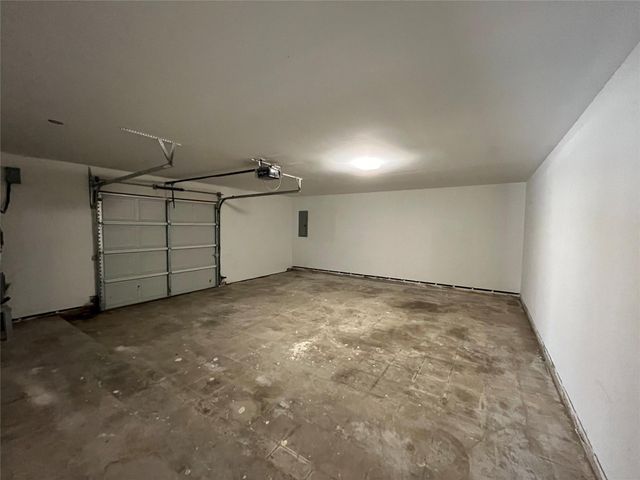 1942 Center Street, Baytown, TX 77520