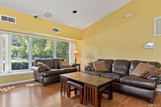 1 Robert Lane, Middle Island, NY 11953