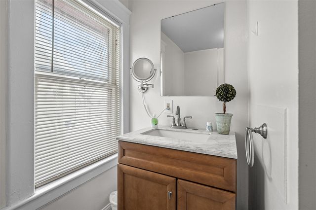 807 W Vine Street, Kalamazoo, MI 49008