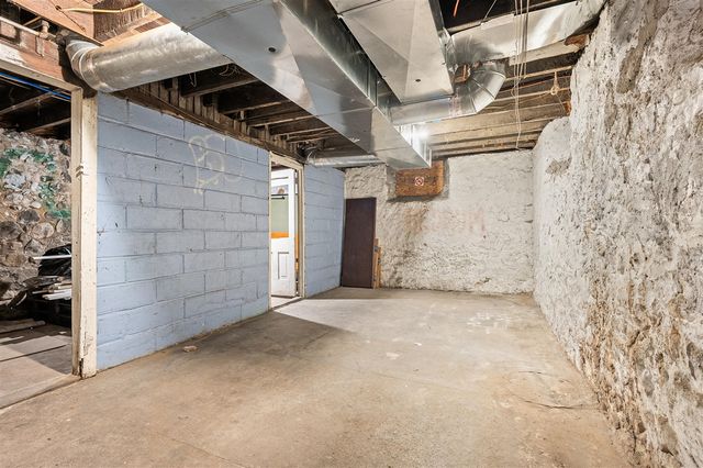 807 W Vine Street, Kalamazoo, MI 49008