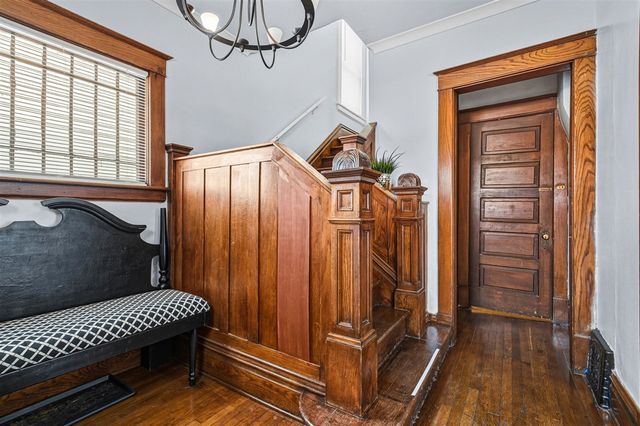 807 W Vine Street, Kalamazoo, MI 49008