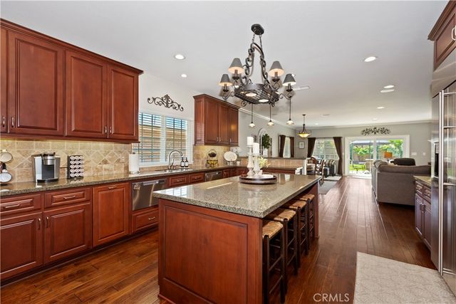 2060 10th, La Verne, CA 91750