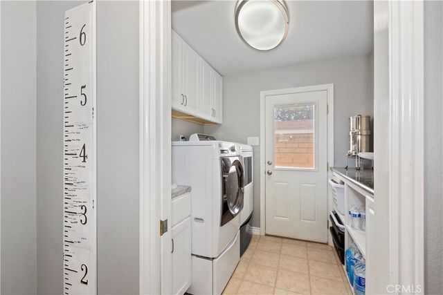 2060 10th, La Verne, CA 91750