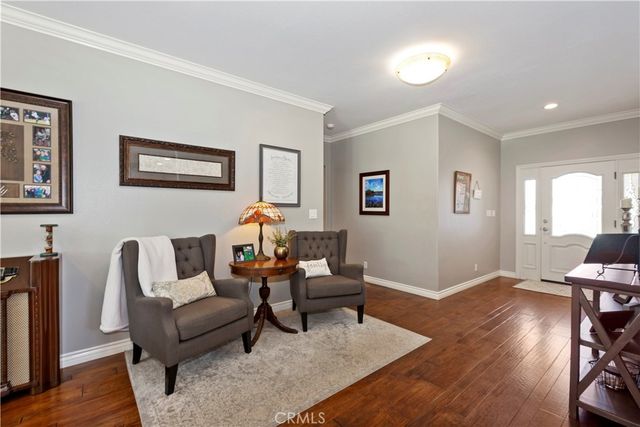 2060 10th, La Verne, CA 91750