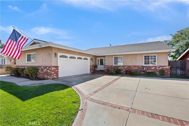2060 10th, La Verne, CA 91750