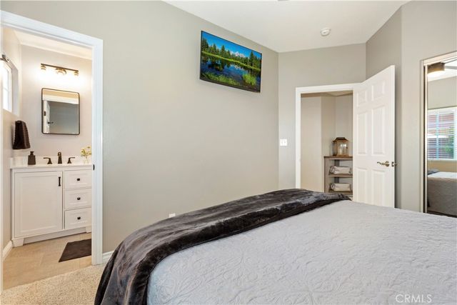 2060 10th, La Verne, CA 91750