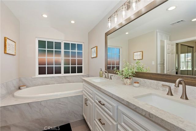 2060 10th, La Verne, CA 91750