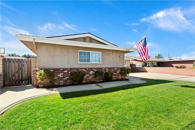 2060 10th, La Verne, CA 91750