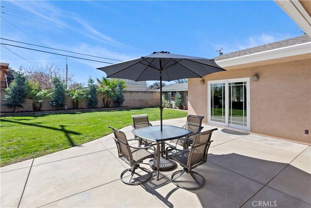2060 10th, La Verne, CA 91750