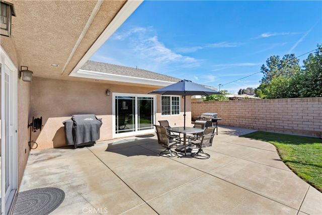 2060 10th, La Verne, CA 91750
