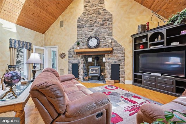 295 DOGWOOD DR, Elizabethtown, PA 17022