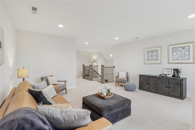 104 Amaryllis Ln, Marshall, PA 15005