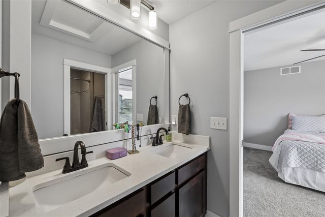 16858 Verona Hills Drive, Clive, IA 50325