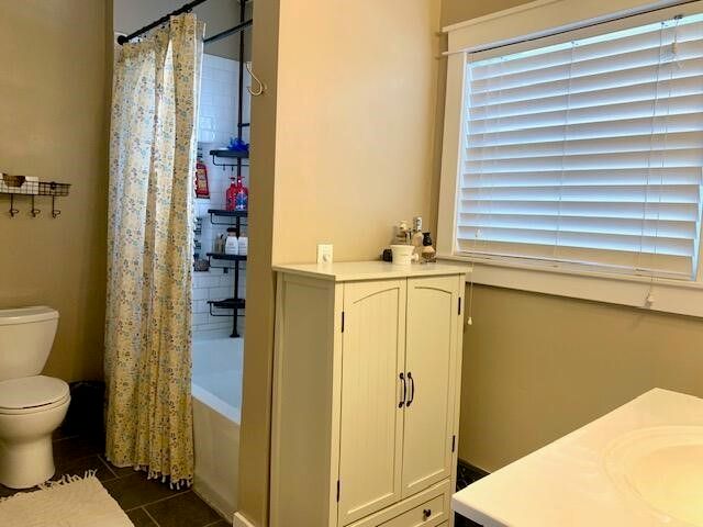 406 N Rowe Street, Ludington, MI 49431