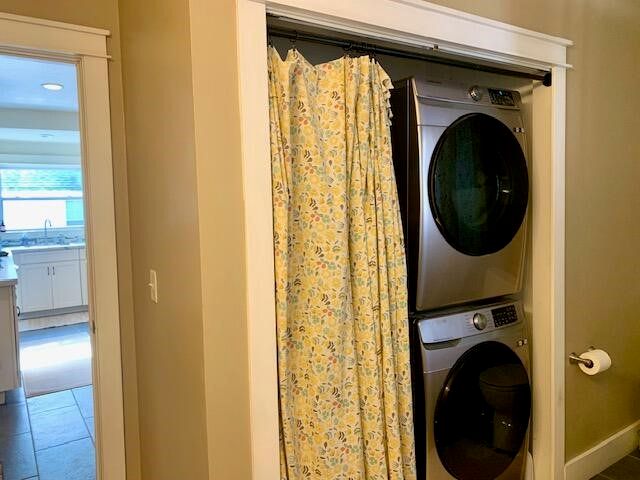 406 N Rowe Street, Ludington, MI 49431