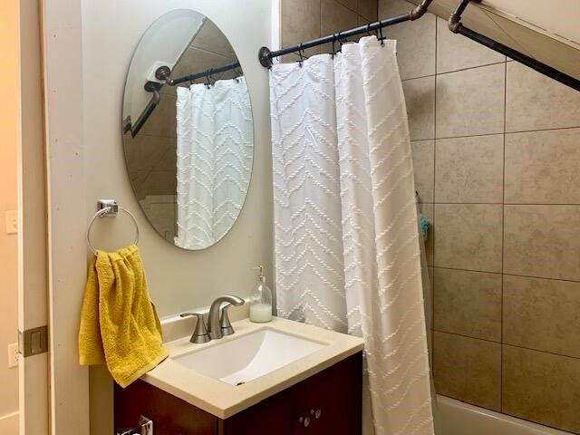 406 N Rowe Street, Ludington, MI 49431