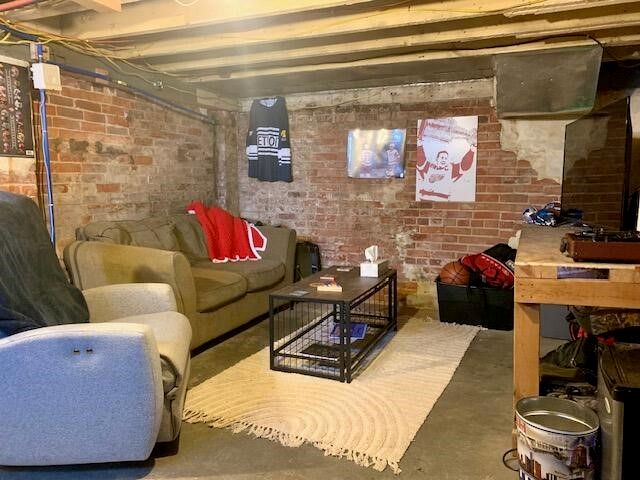 406 N Rowe Street, Ludington, MI 49431