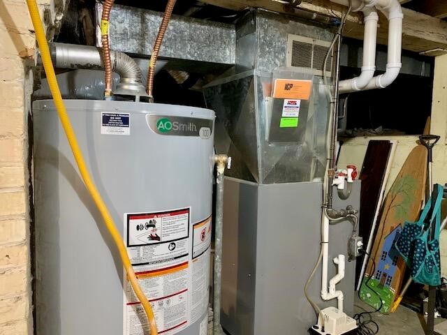 406 N Rowe Street, Ludington, MI 49431