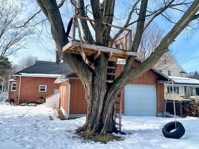 406 N Rowe Street, Ludington, MI 49431