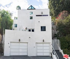 6835 Pacific View Drive, Los Angeles, CA 90068