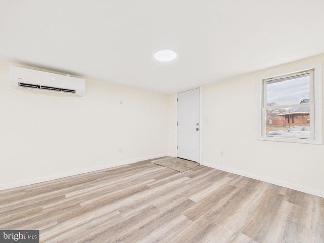 150 W PENN ST, Carlisle, PA 17013