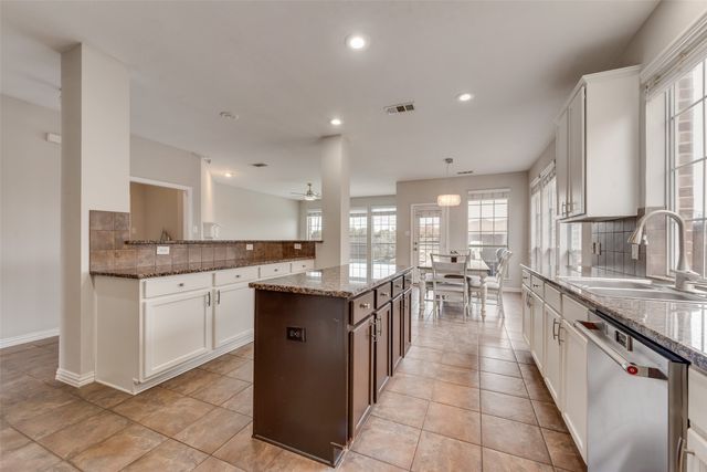 2356 Crestridge Drive, Little Elm, TX 75068