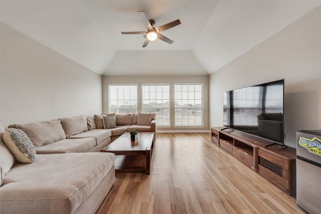 2356 Crestridge Drive, Little Elm, TX 75068