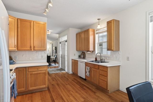 17475 90th Avenue N, Maple Grove, MN 55311