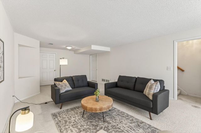 17475 90th Avenue N, Maple Grove, MN 55311