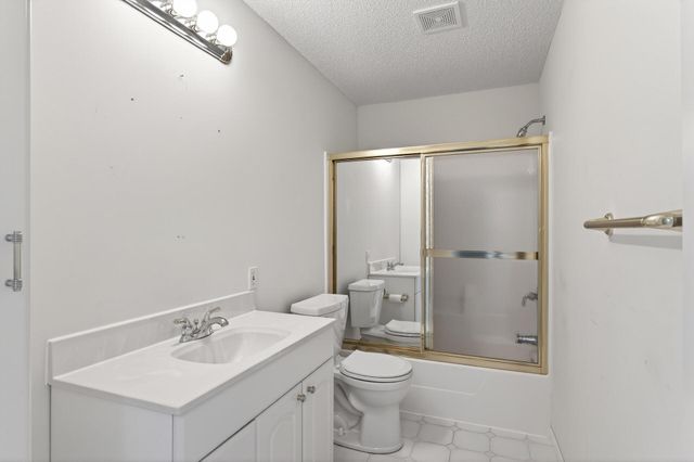 17475 90th Avenue N, Maple Grove, MN 55311