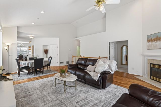 17475 90th Avenue N, Maple Grove, MN 55311