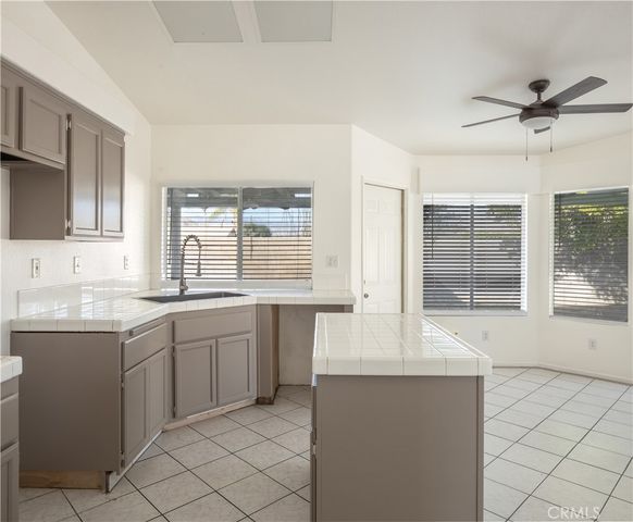 45405 Carrie Lane, La Quinta, CA 92253