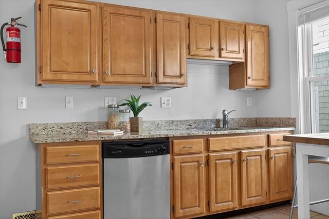 12 Woodlawn St 2, Boston, MA 02130