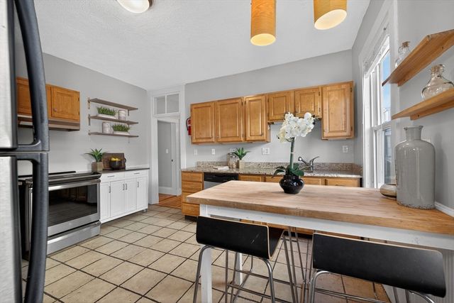 12 Woodlawn St 2, Boston, MA 02130