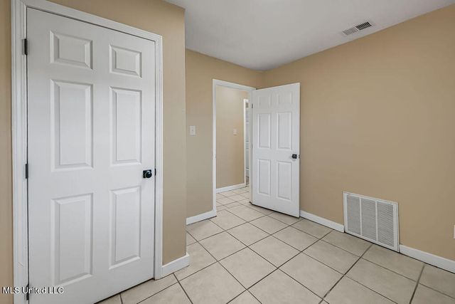 4718 Jackson Avenue, Moss Point, MS 39563