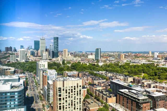 188 Brookline Ave 29B, Boston, MA 02215