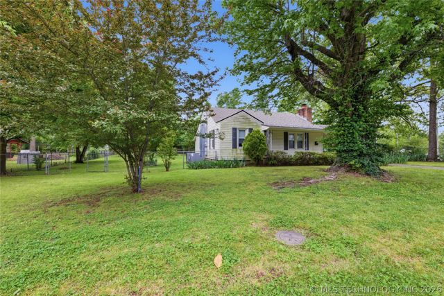 106 Jamestown Street, Tahlequah, OK 74464
