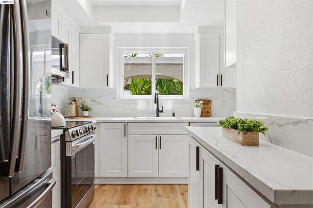 34704 Locke Ave, Fremont, CA 94555