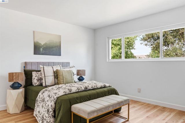 34704 Locke Ave, Fremont, CA 94555