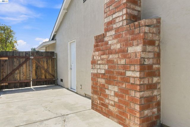 34704 Locke Ave, Fremont, CA 94555