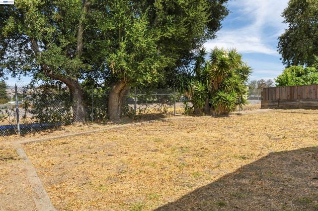 34704 Locke Ave, Fremont, CA 94555