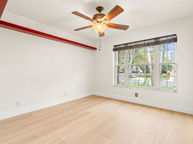 833 Heron Road, Weston, FL 33326