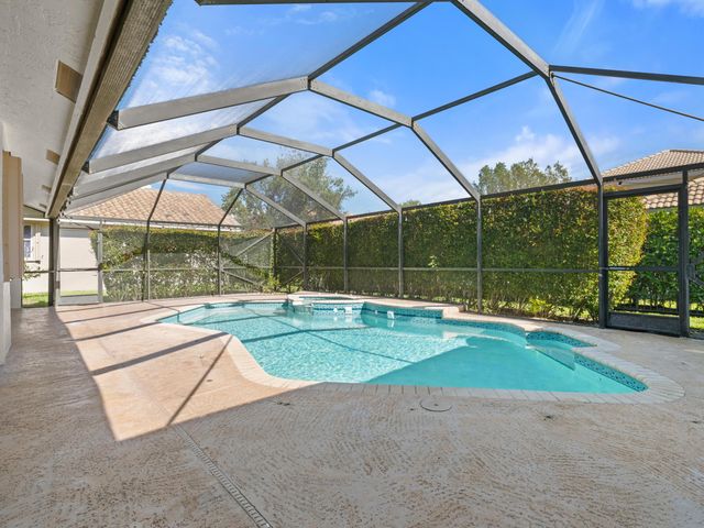 833 Heron Road, Weston, FL 33326