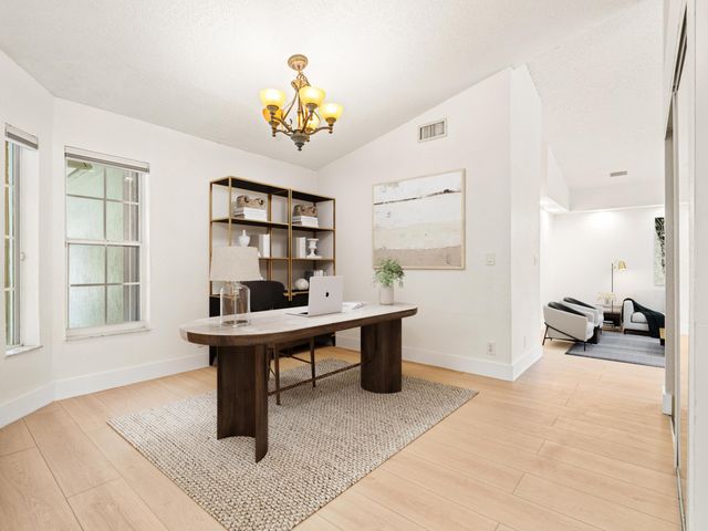 833 Heron Road, Weston, FL 33326