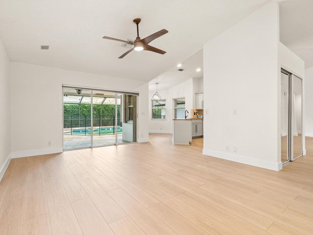 833 Heron Road, Weston, FL 33326