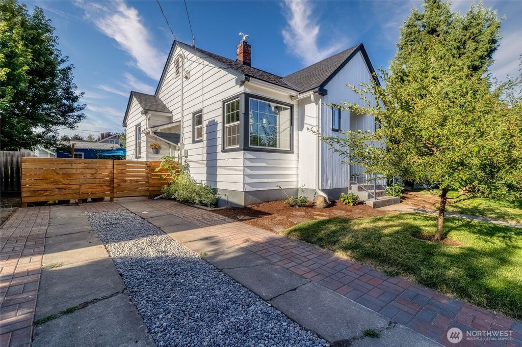 1028 University Street, Walla Walla, WA 99362