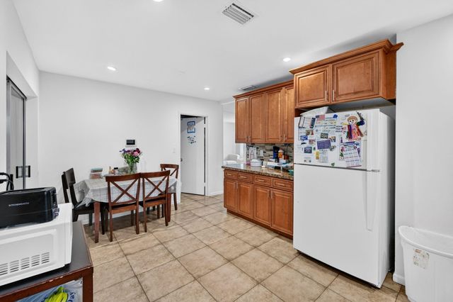 1501 NW 41ST Street, Oakland Park, FL 33309