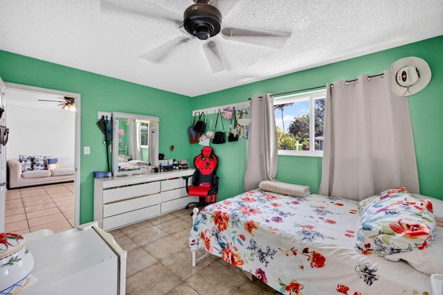 1501 NW 41ST Street, Oakland Park, FL 33309